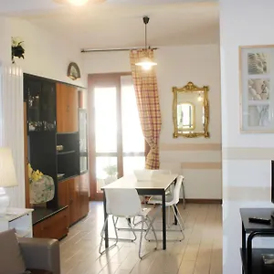https://appartamento-primula-rossa.hotelitalianriviera.com