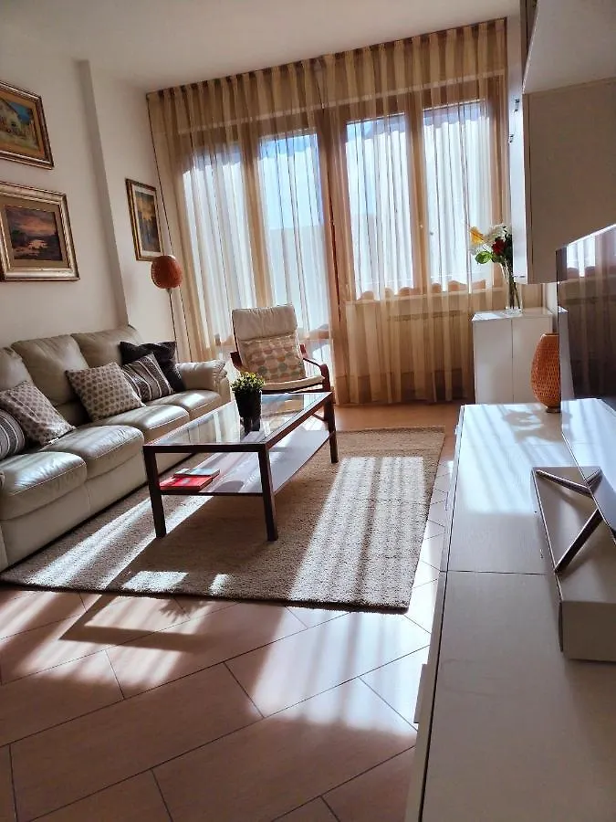 Sunnyside Accademia location